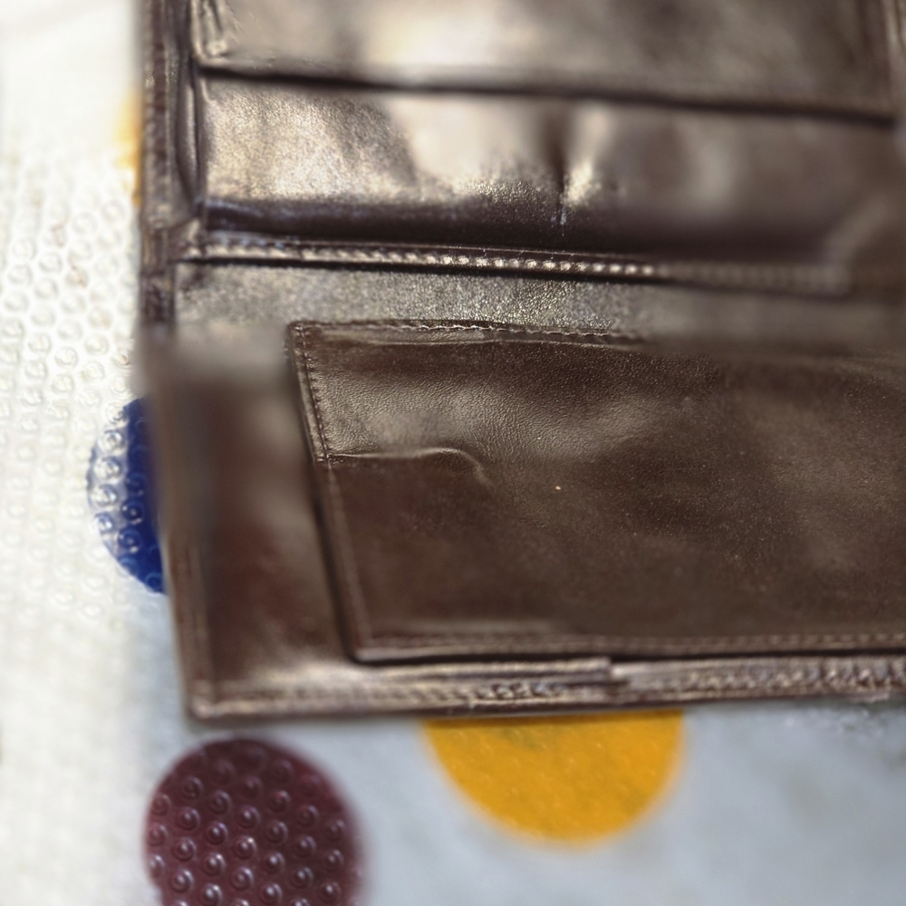 Fendi Authentic Wallet - Picture 6 of 9